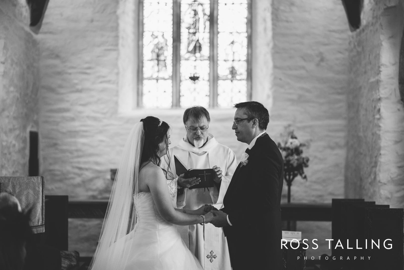 Wedding Photography Cornwall - Sharon & Byron_0023