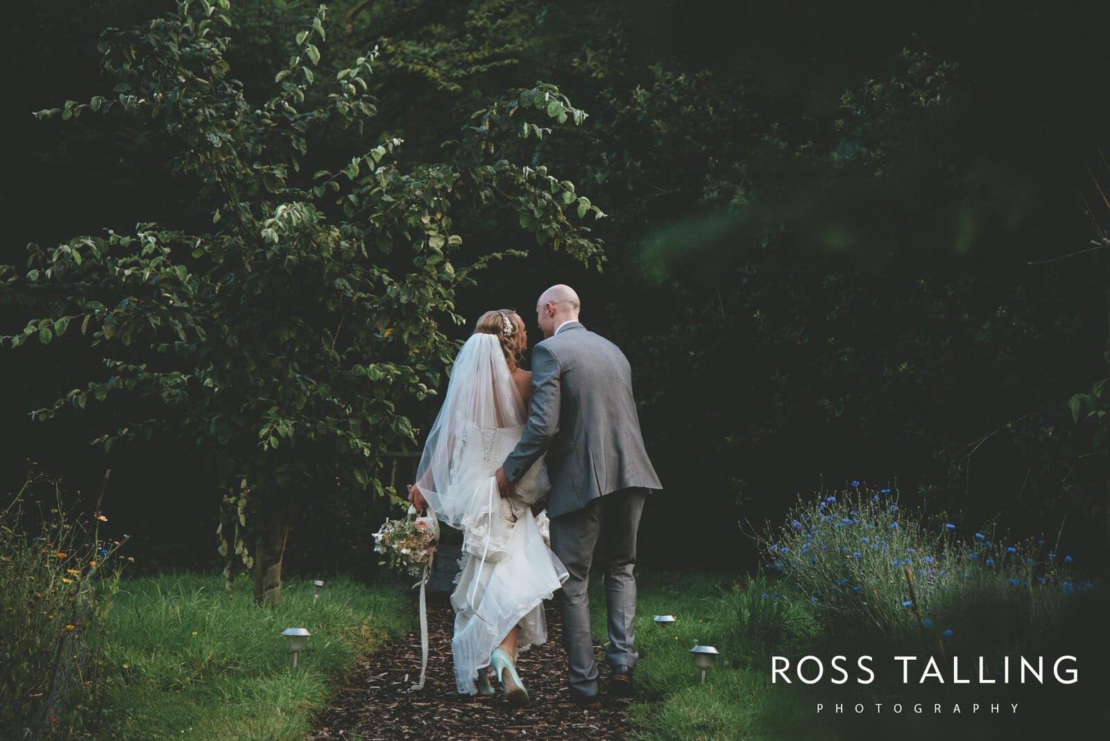 Nancarrow Farm Wedding Photography Cornwall - Laura & Danny_0128