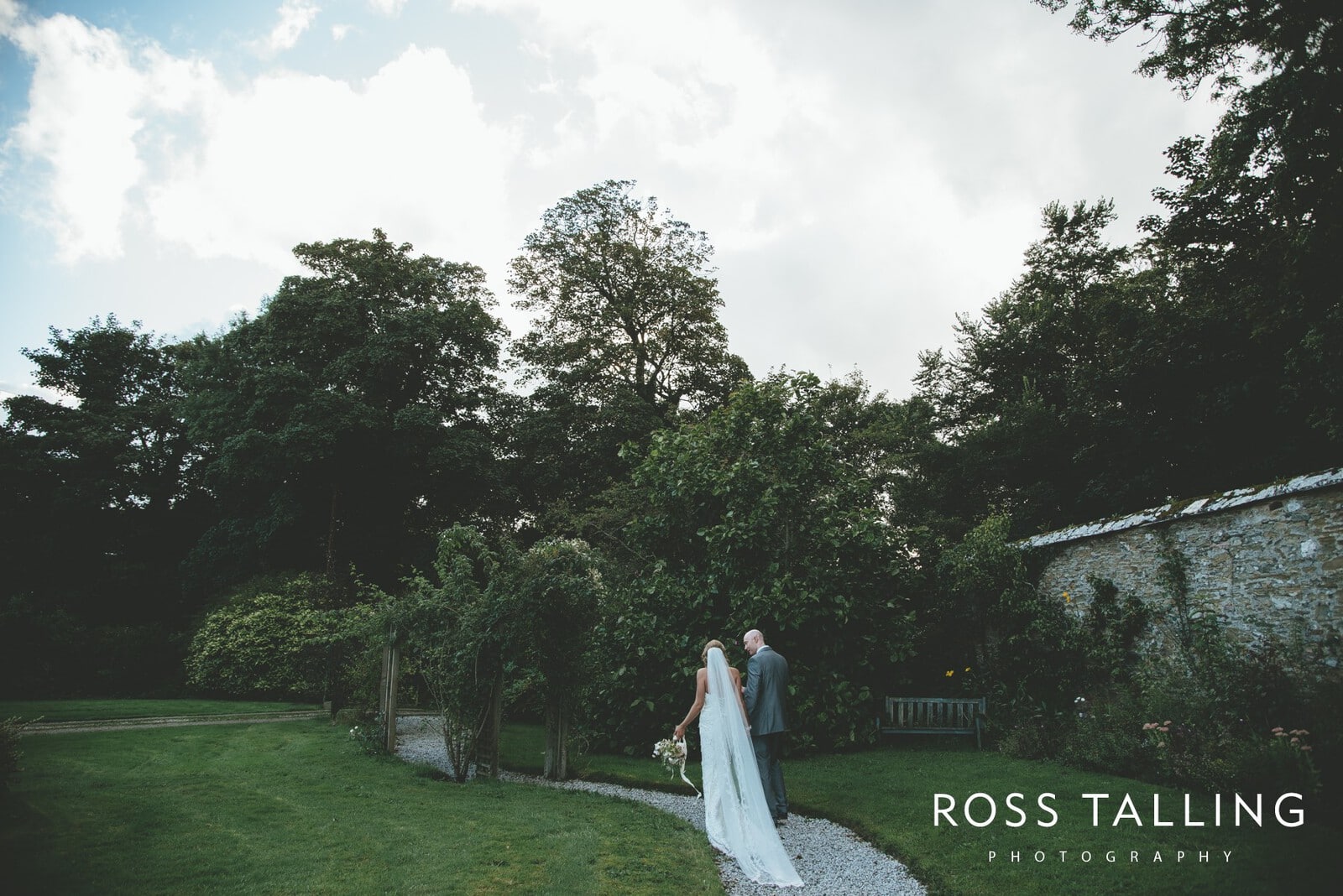 Nancarrow Farm Wedding Photography Cornwall - Laura & Danny_0125