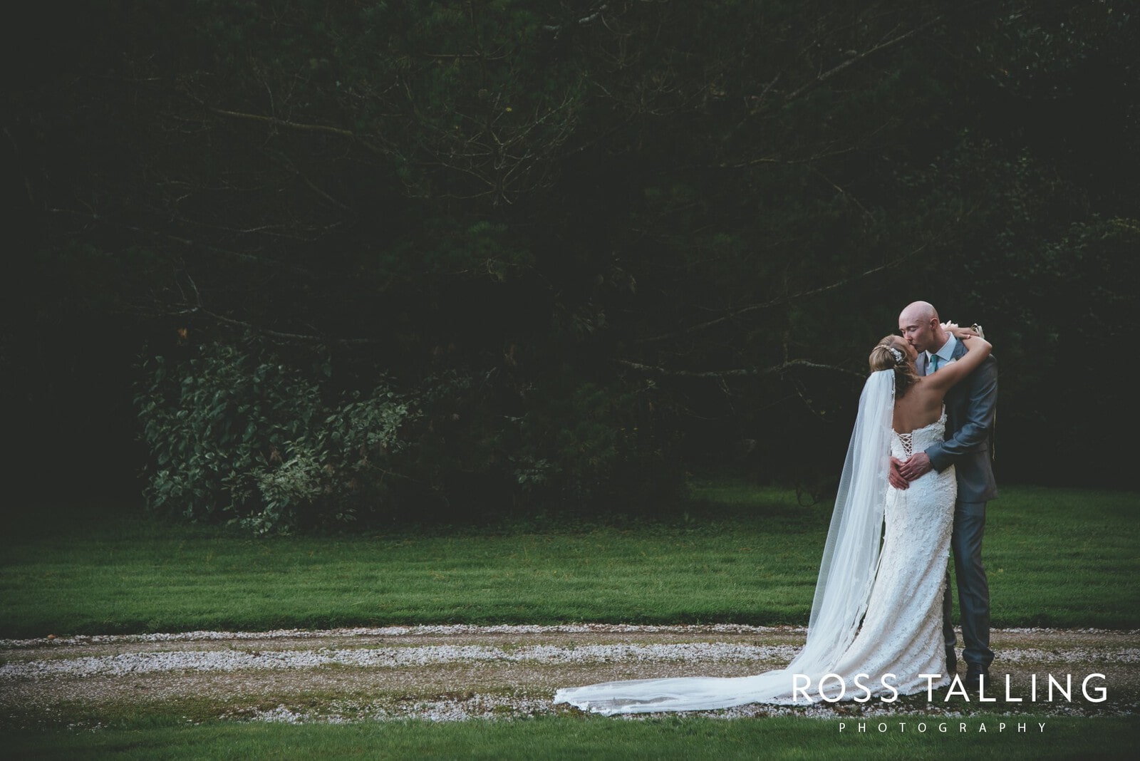 Nancarrow Farm Wedding Photography Cornwall - Laura & Danny_0116