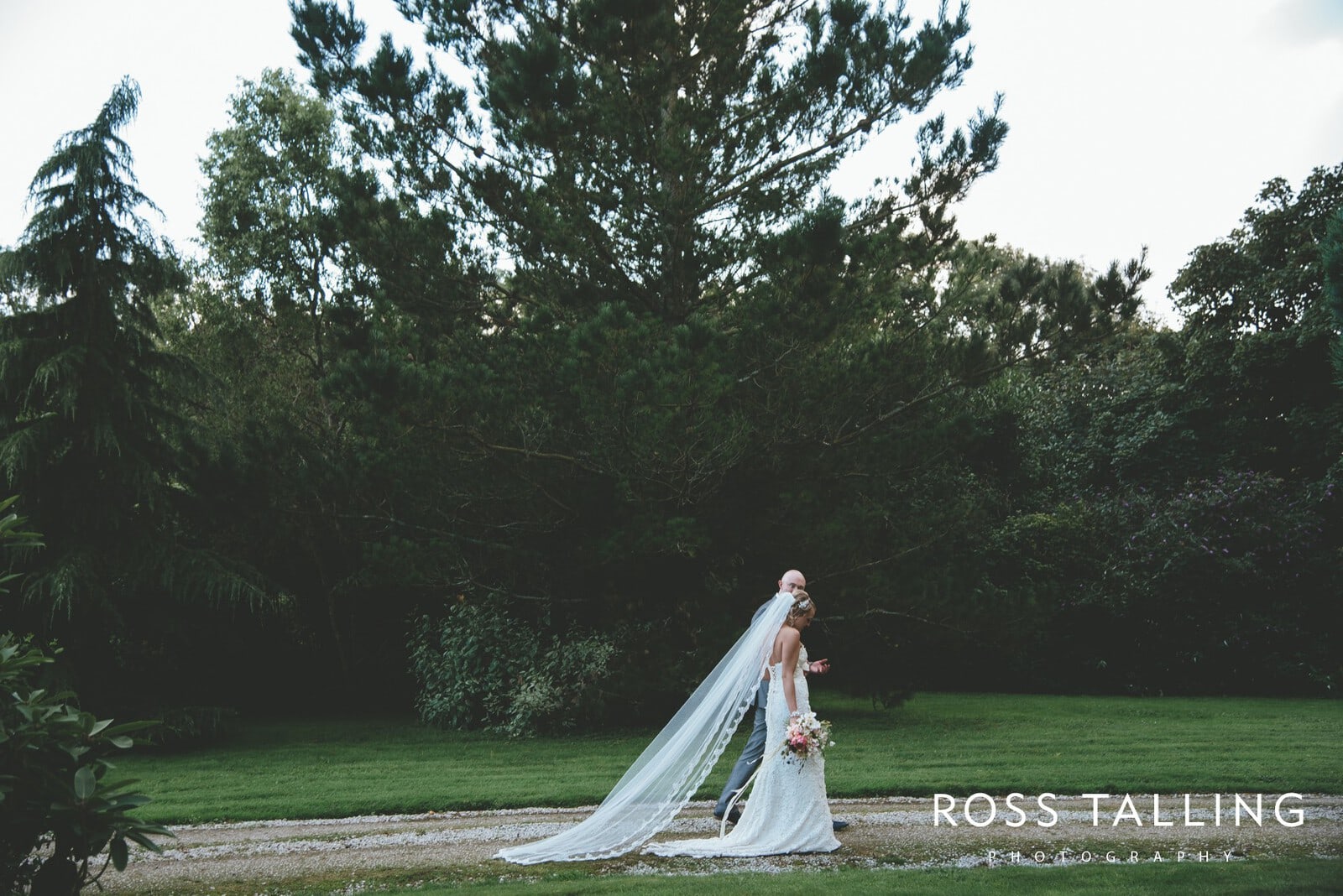 Nancarrow Farm Wedding Photography Cornwall - Laura & Danny_0115