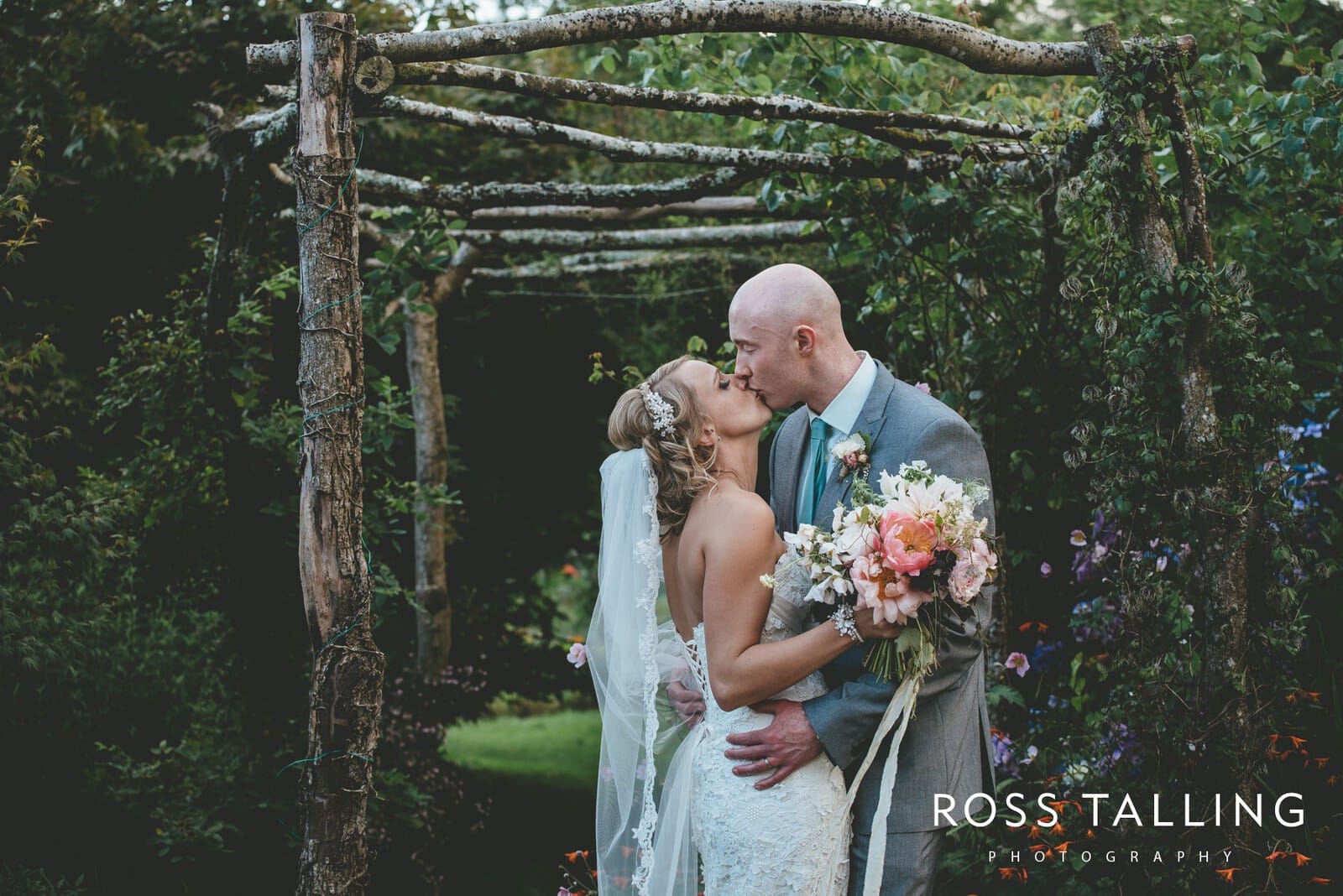 Nancarrow Farm Wedding Photography Cornwall - Laura & Danny_0113