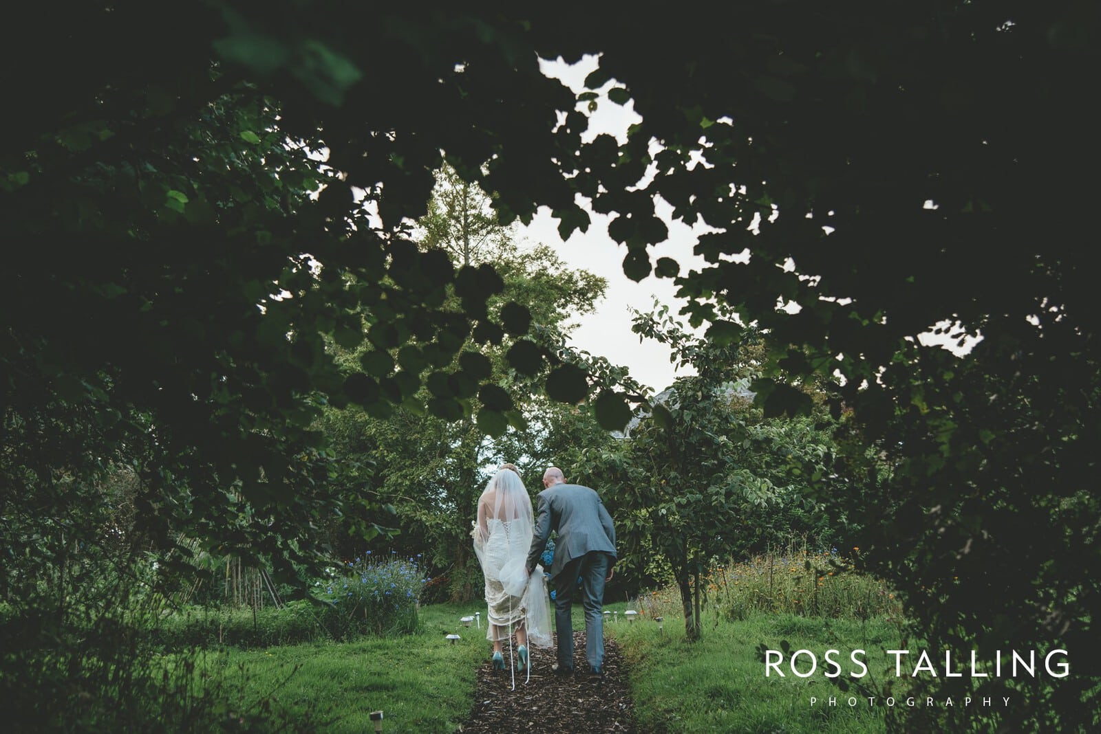Nancarrow Farm Wedding Photography Cornwall - Laura & Danny_0112