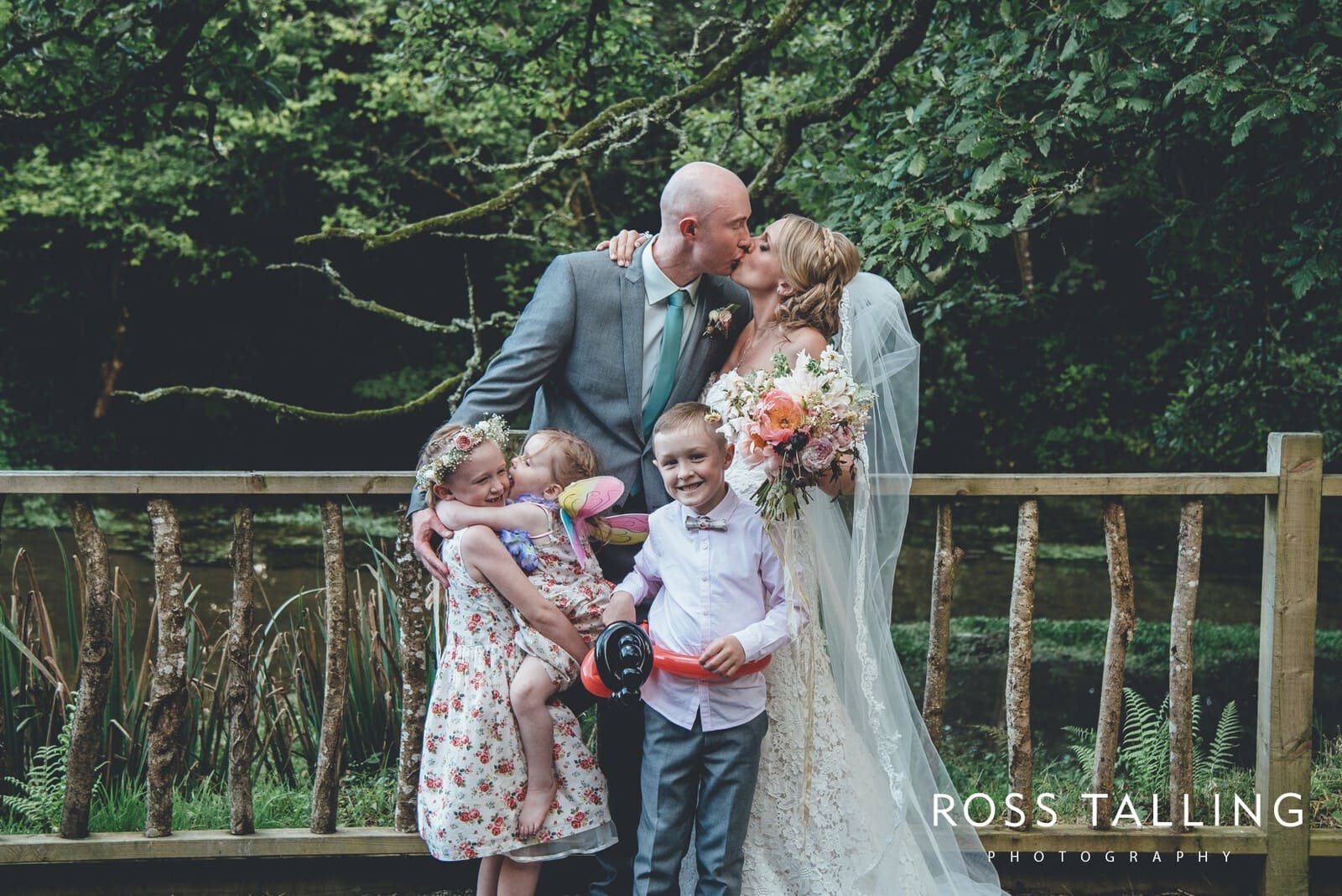 Nancarrow Farm Wedding Photography Cornwall - Laura & Danny_0111
