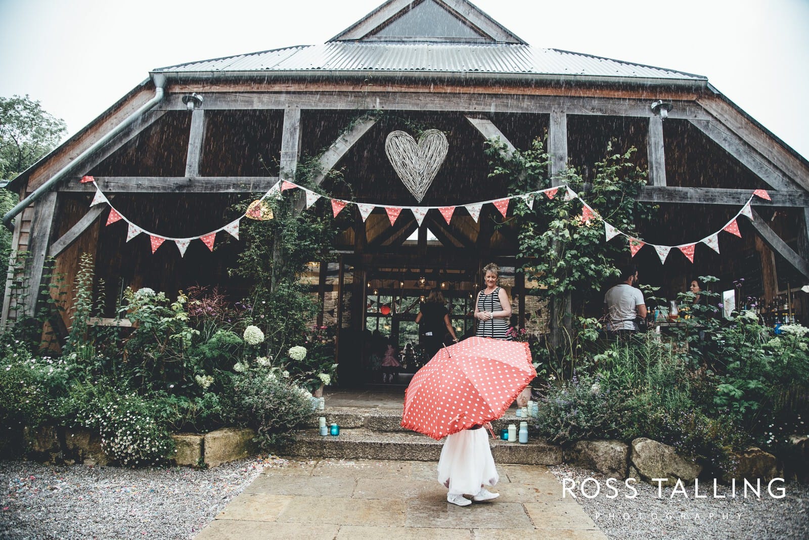 Nancarrow Farm Wedding Photography Cornwall - Laura & Danny_0088