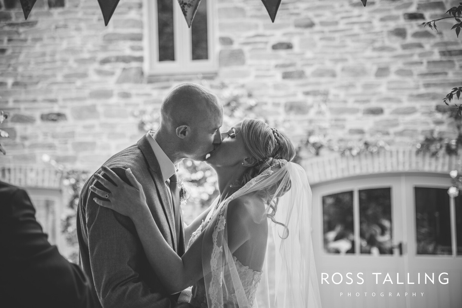 Nancarrow Farm Wedding Photography Cornwall - Laura & Danny_0065