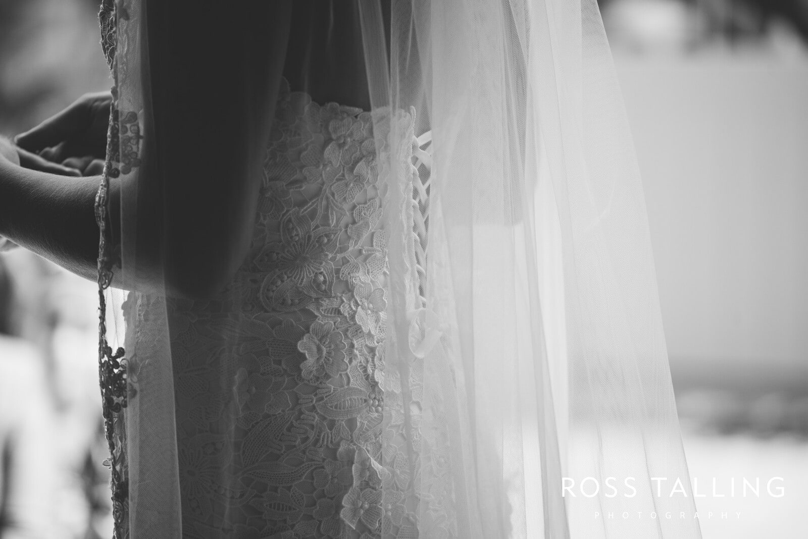 Nancarrow Farm Wedding Photography Cornwall - Laura & Danny_0064