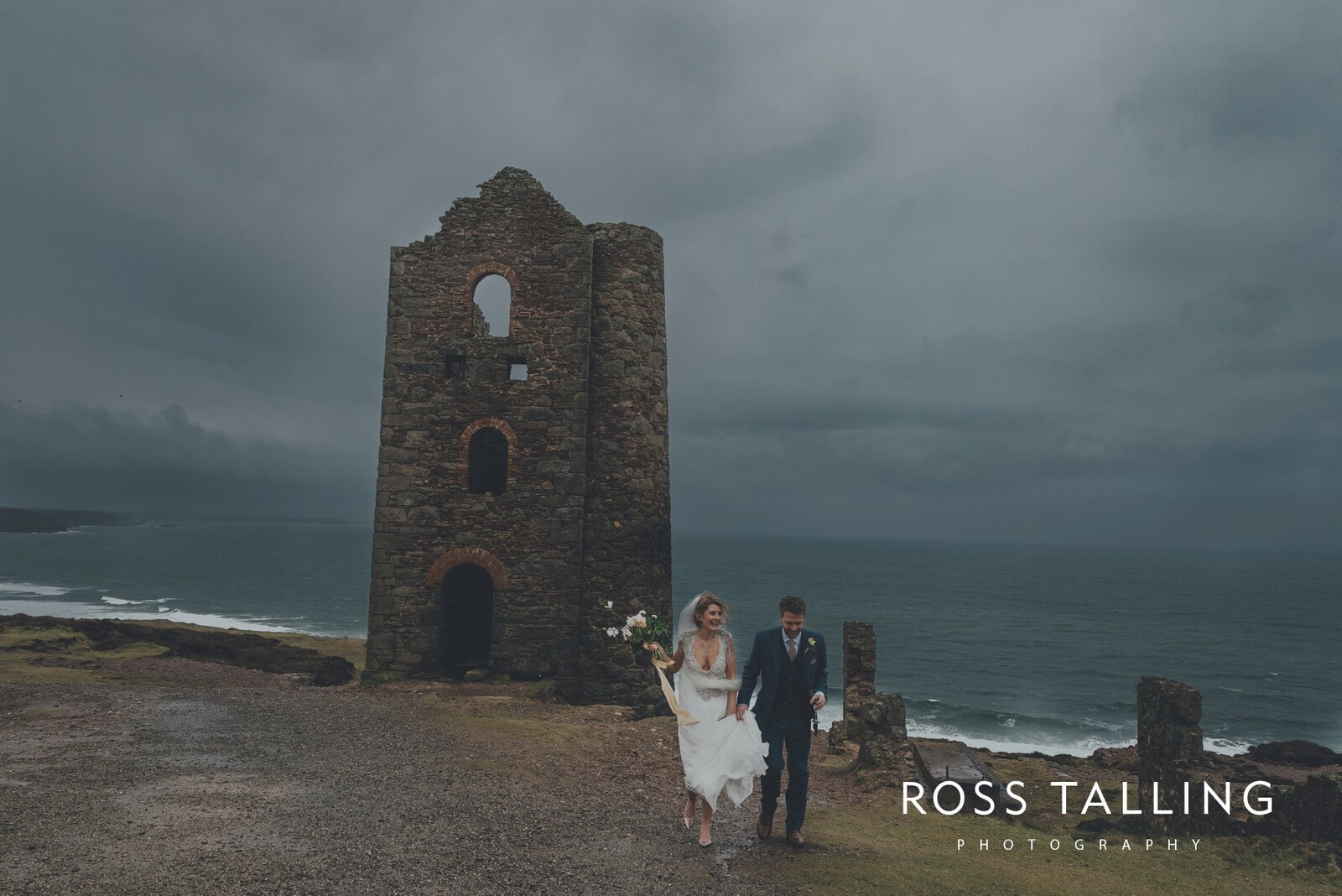 Emma & Paul Cornwall Wedding Photography_0088