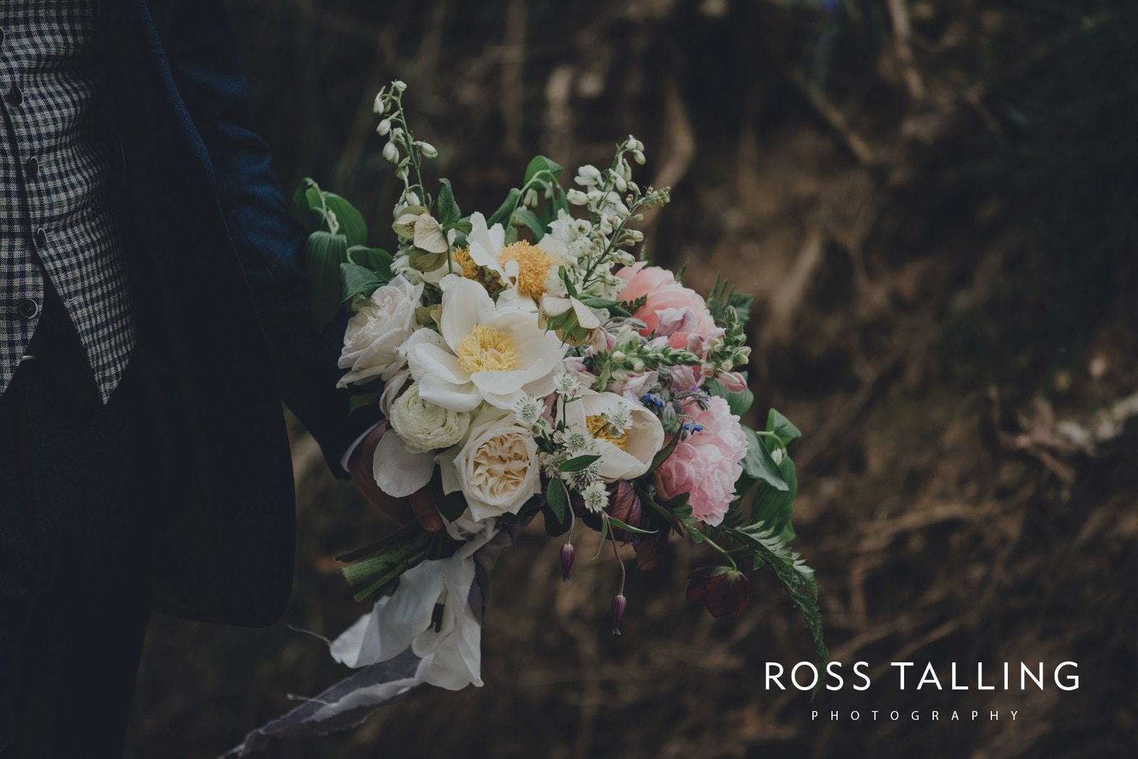 Melanie & Sean's Nancarrow Farm Wedding Photography Cornwall_0098