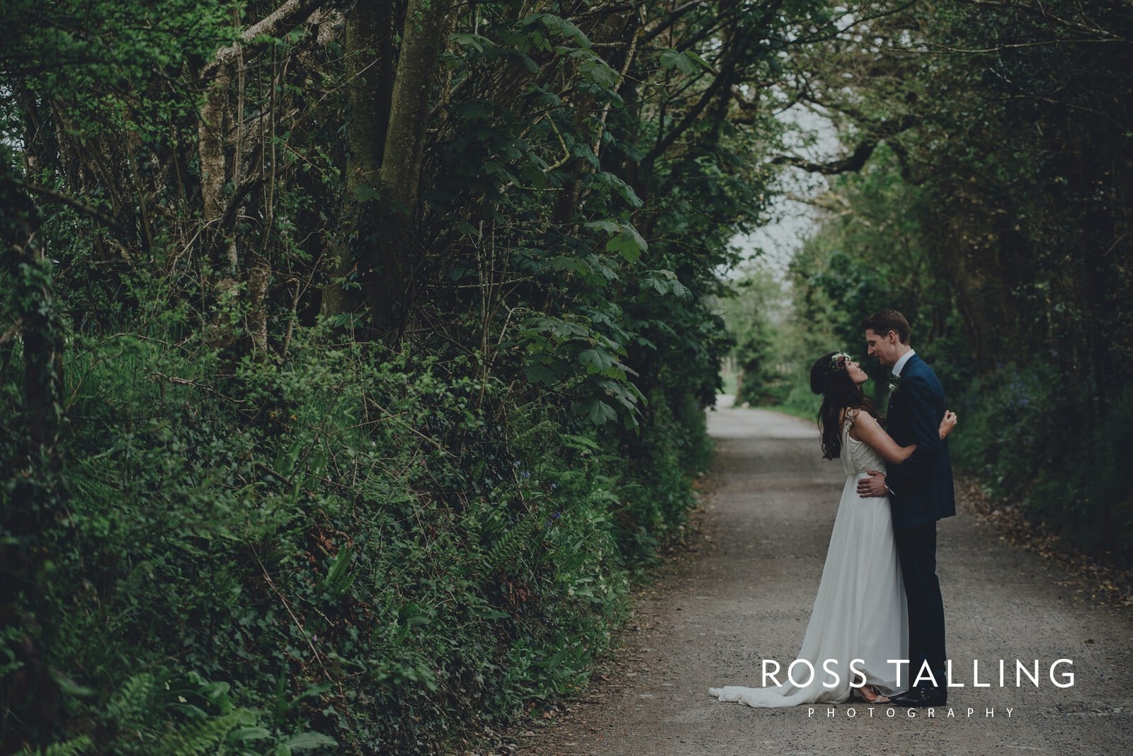 Melanie & Sean's Nancarrow Farm Wedding Photography Cornwall_0092