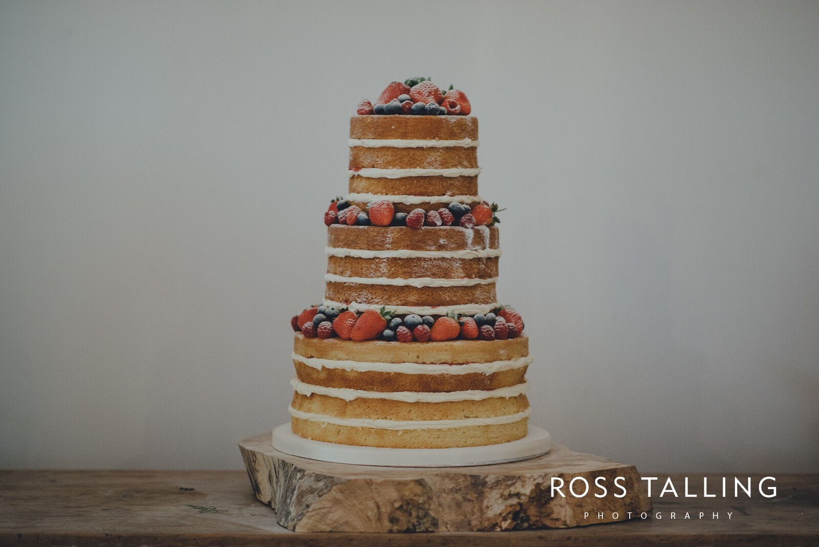 Melanie & Sean's Nancarrow Farm Wedding Photography Cornwall_0004