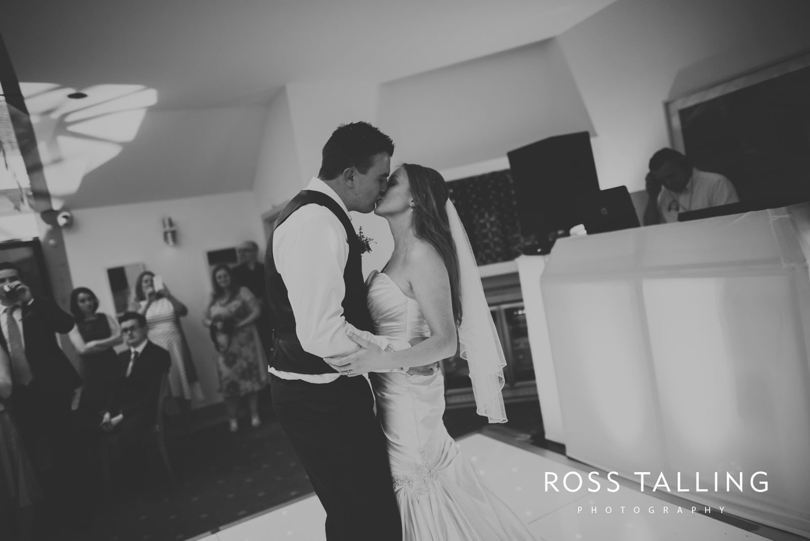 Sarah & Dean's Wedding Photography Cornwall_0145