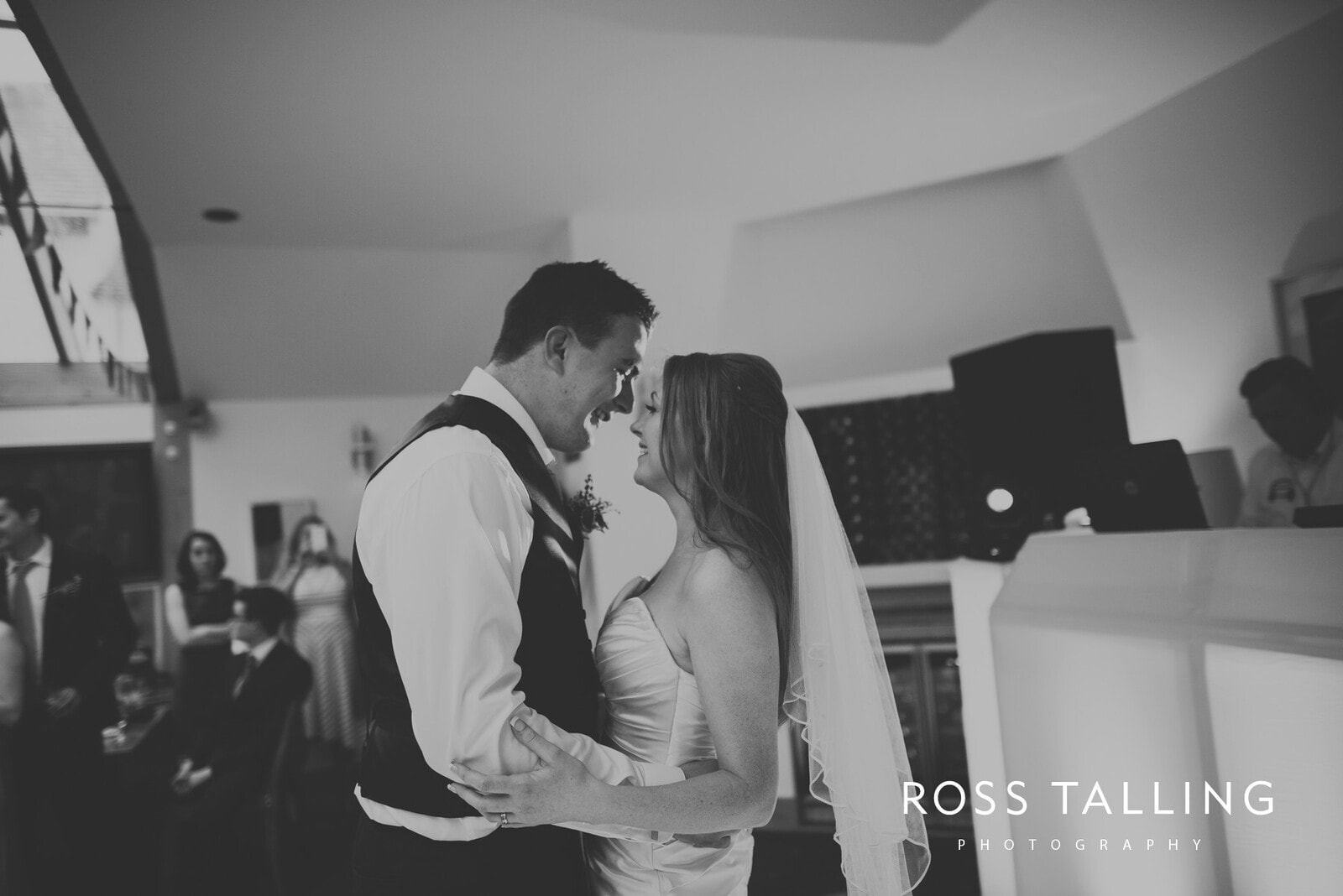 Sarah & Dean's Wedding Photography Cornwall_0144