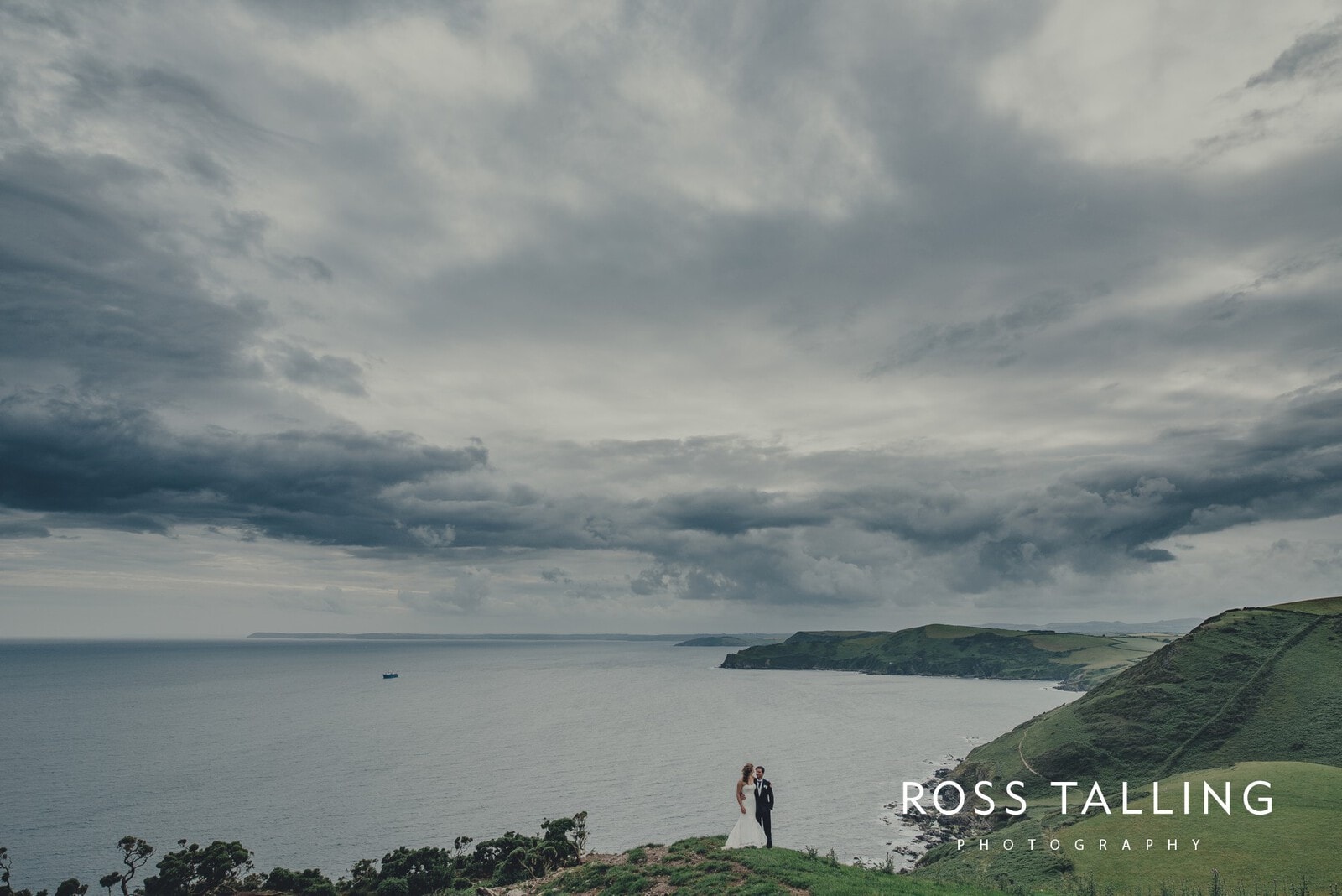 Tredudwell Manor Wedding Photography | Bryony & Jonny