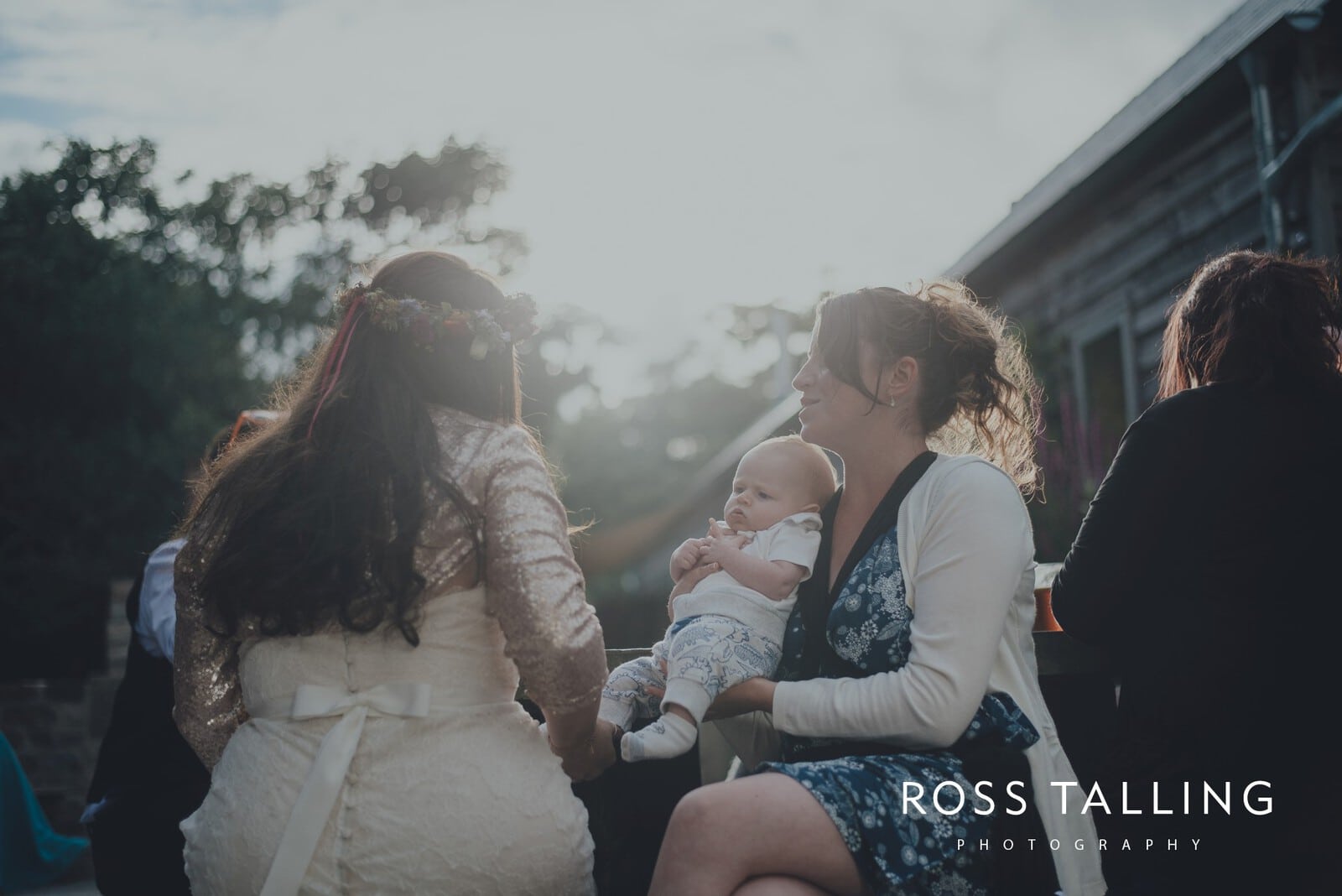 zara-adey-nancarow-farm-wedding-photography-cornwall_0168