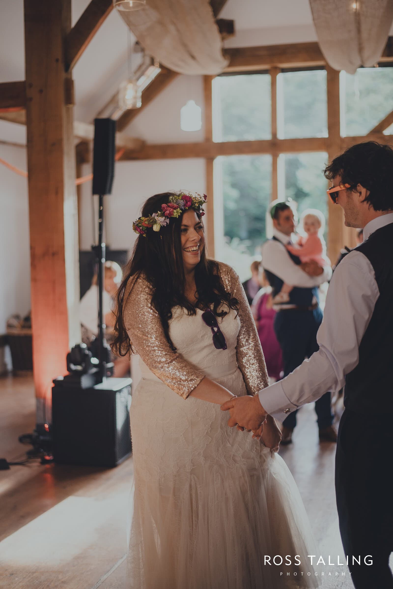 zara-adey-nancarow-farm-wedding-photography-cornwall_0156