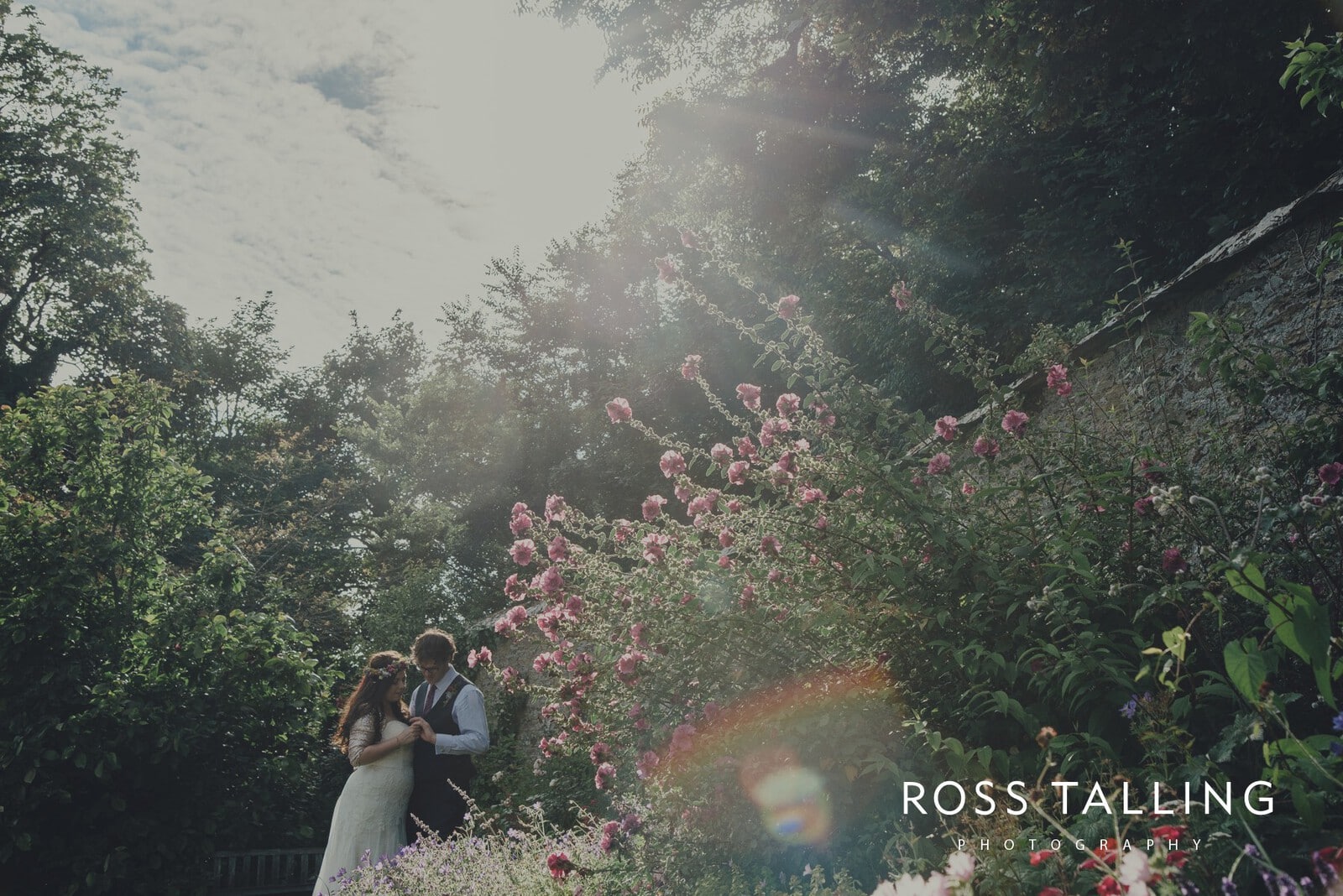 zara-adey-nancarow-farm-wedding-photography-cornwall_0149