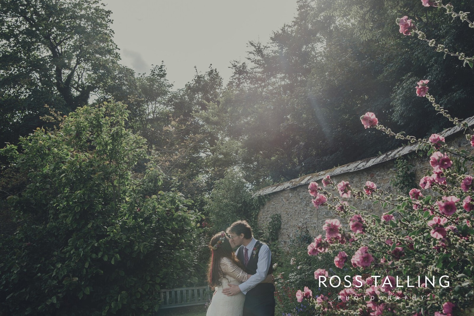 zara-adey-nancarow-farm-wedding-photography-cornwall_0146