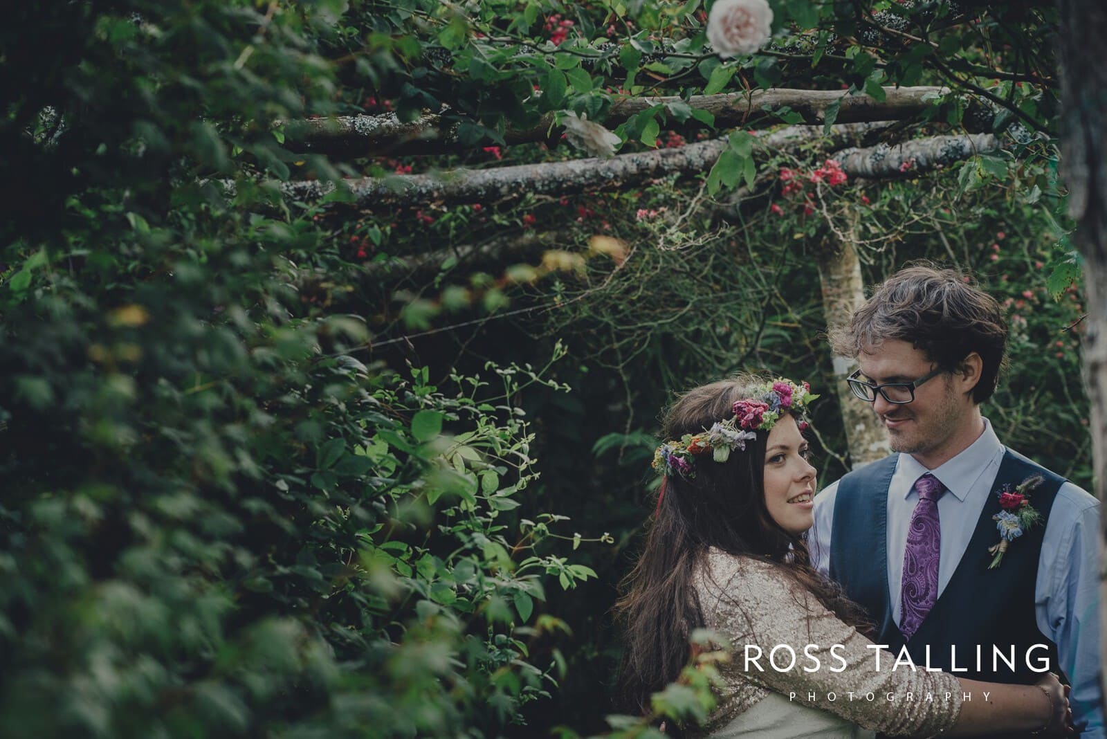 zara-adey-nancarow-farm-wedding-photography-cornwall_0140