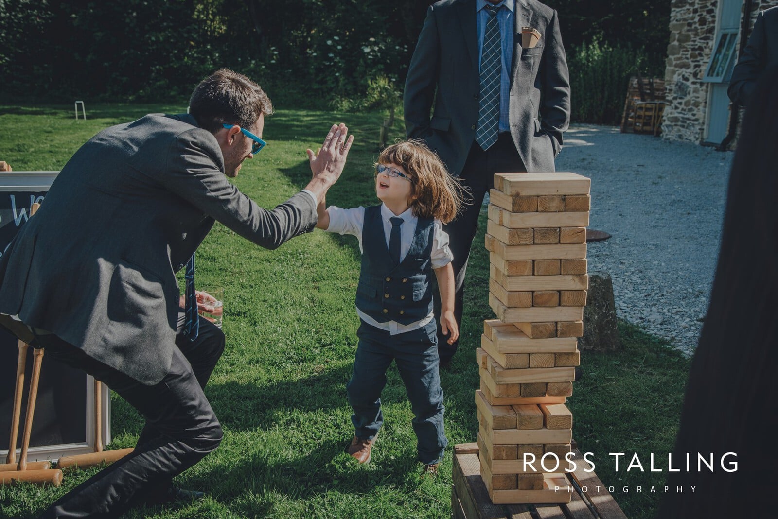 zara-adey-nancarow-farm-wedding-photography-cornwall_0128