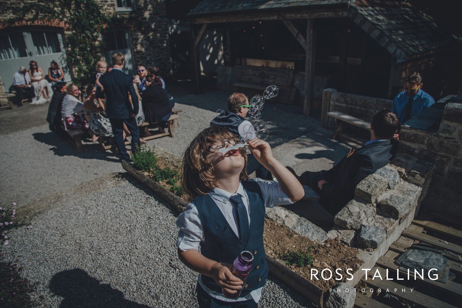 zara-adey-nancarow-farm-wedding-photography-cornwall_0123