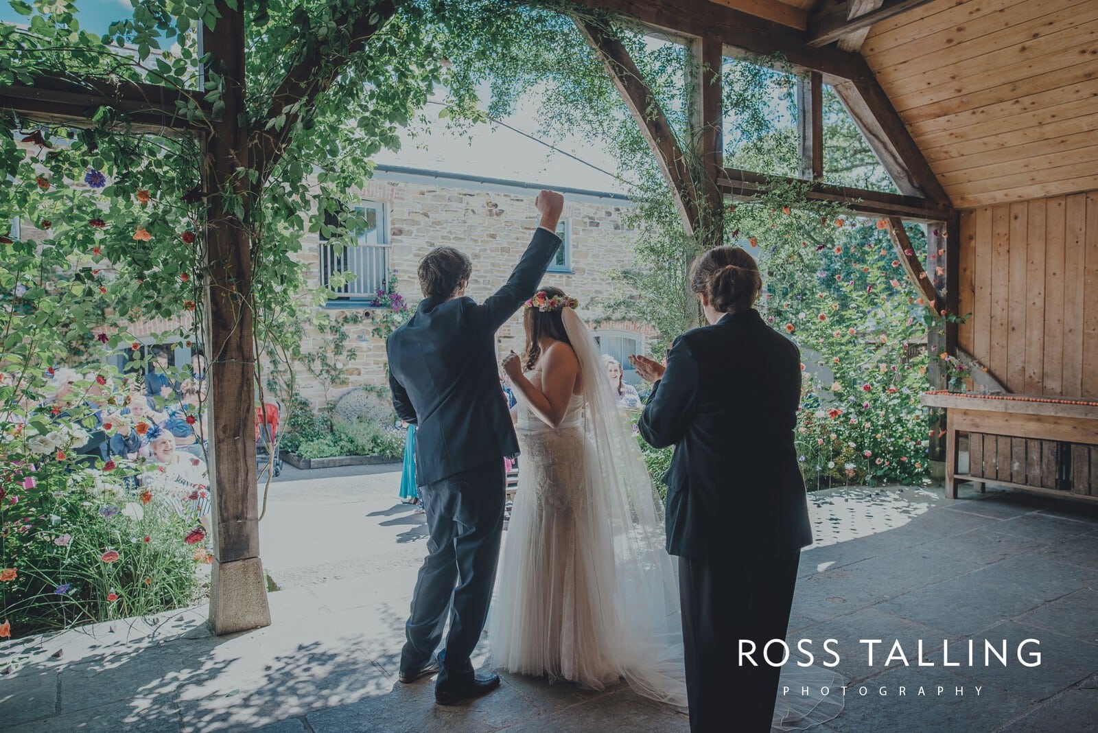 zara-adey-nancarow-farm-wedding-photography-cornwall_0061