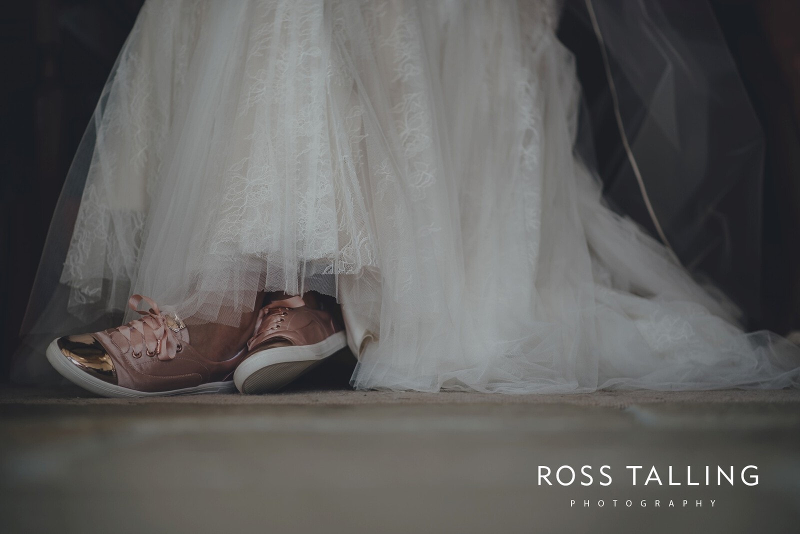 zara-adey-nancarow-farm-wedding-photography-cornwall_0042