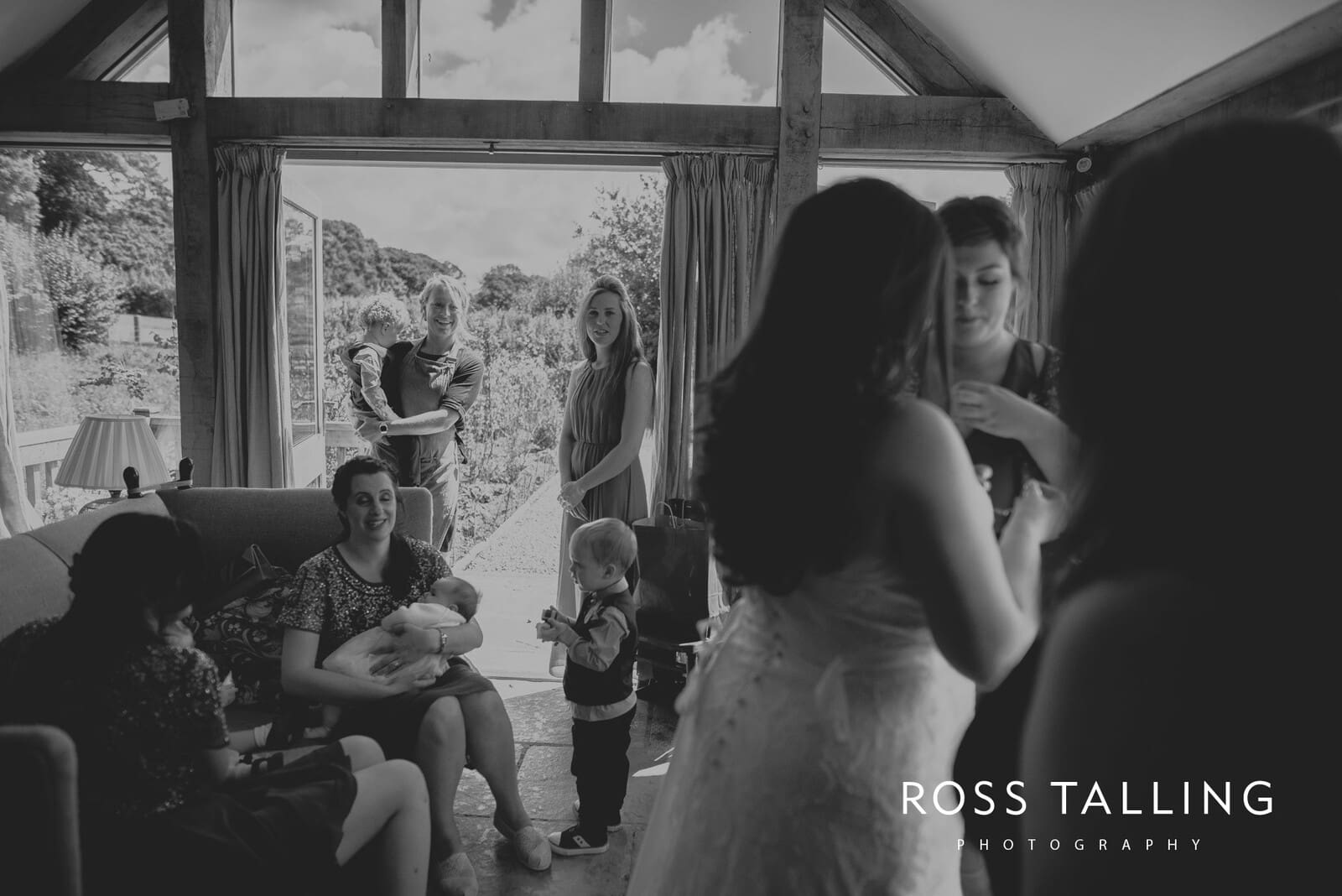 zara-adey-nancarow-farm-wedding-photography-cornwall_0035