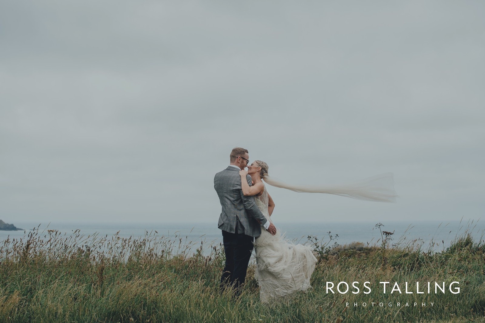 Steff & Lee Wedding Photography Cornwall_0147