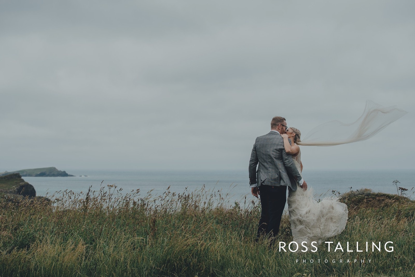 Steff & Lee Wedding Photography Cornwall_0146