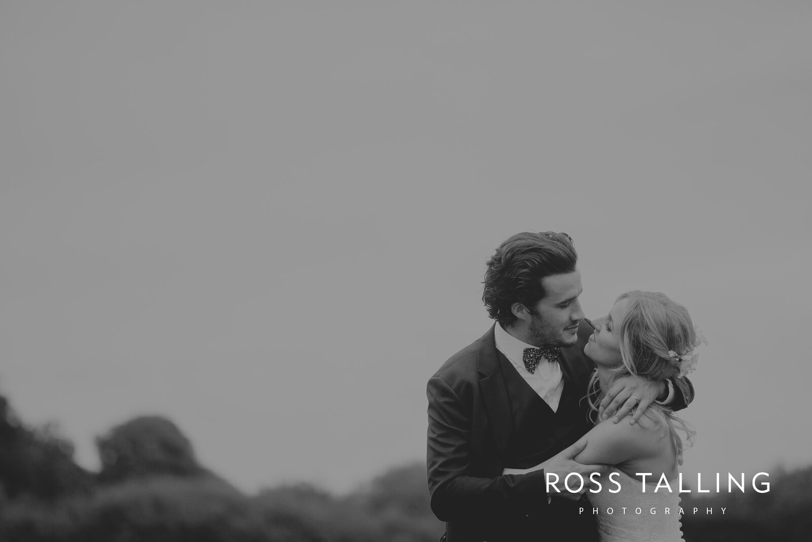jack-caros-nancarrow-farm-wedding-photography_0232