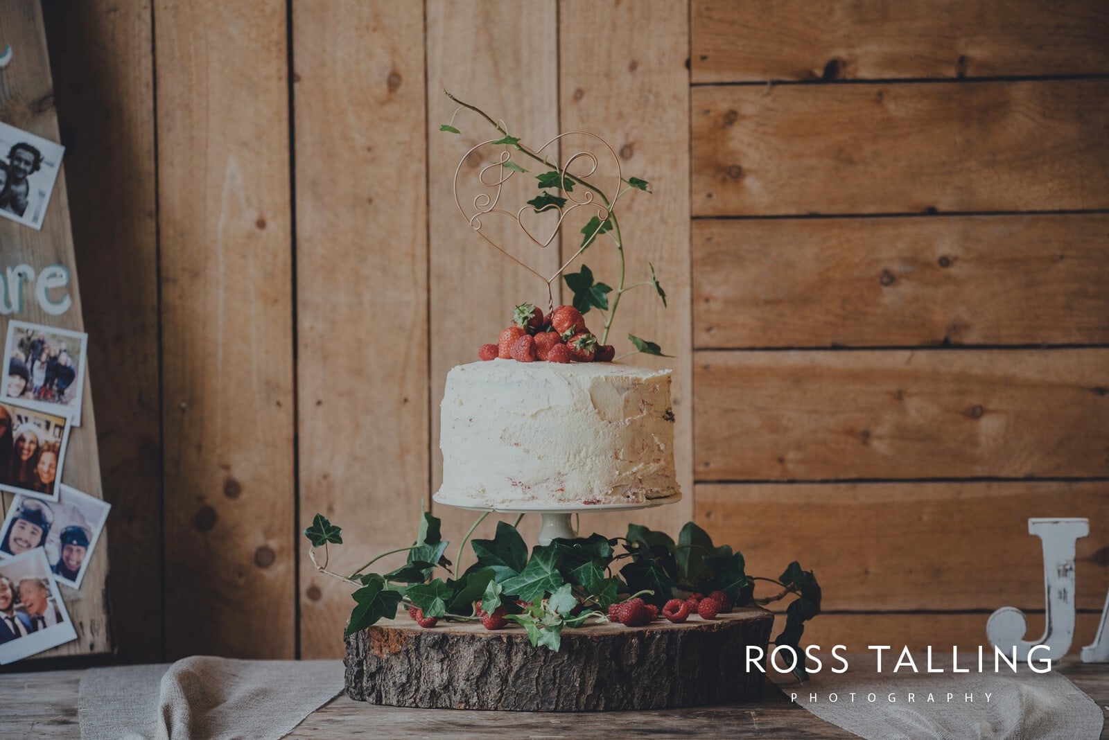 jack-caros-nancarrow-farm-wedding-photography_0145