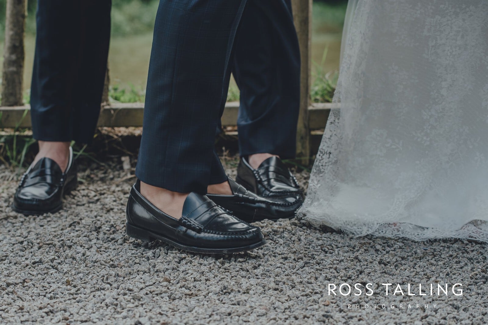 jack-caros-nancarrow-farm-wedding-photography_0141