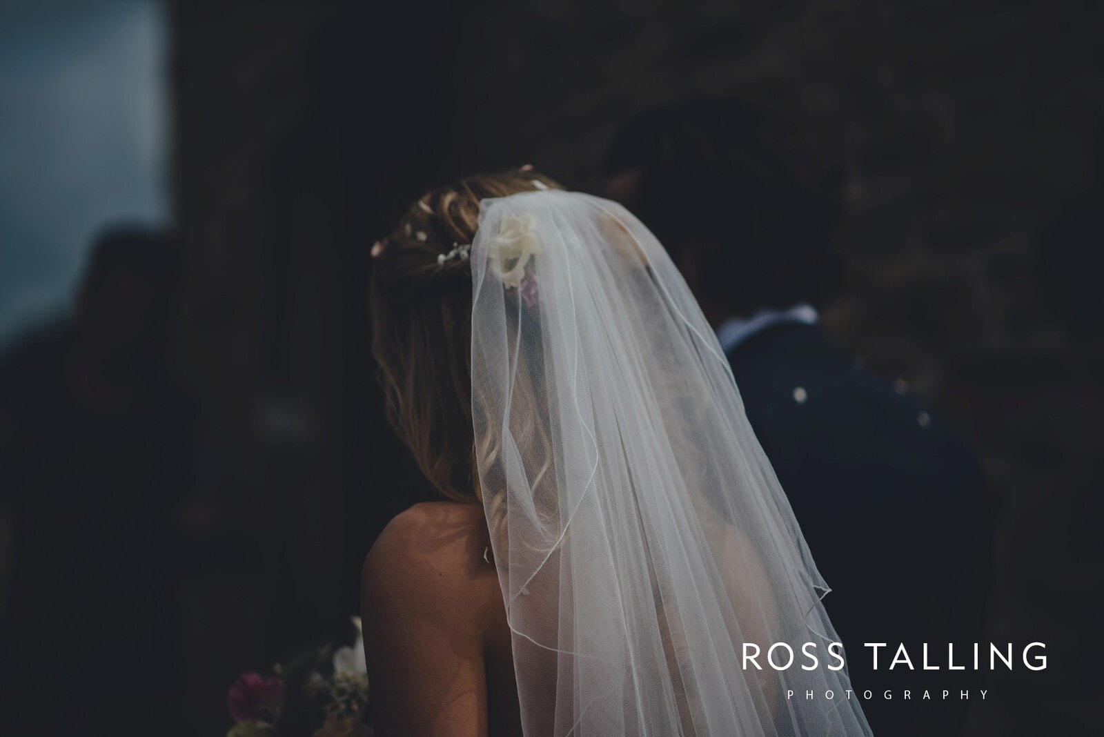 jack-caros-nancarrow-farm-wedding-photography_0130