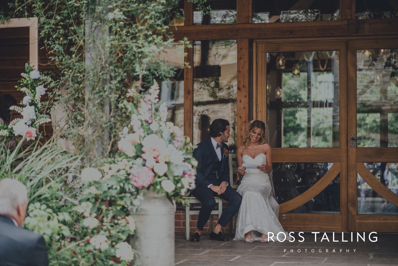 jack-caros-nancarrow-farm-wedding-photography_0122