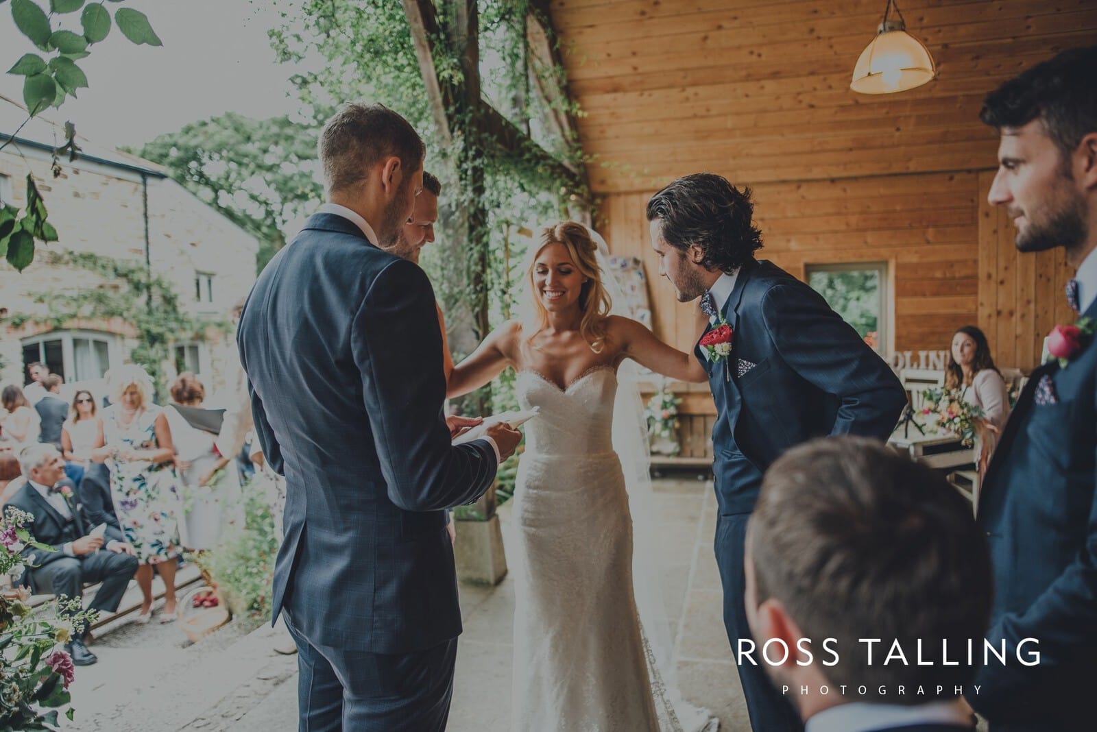 jack-caros-nancarrow-farm-wedding-photography_0120