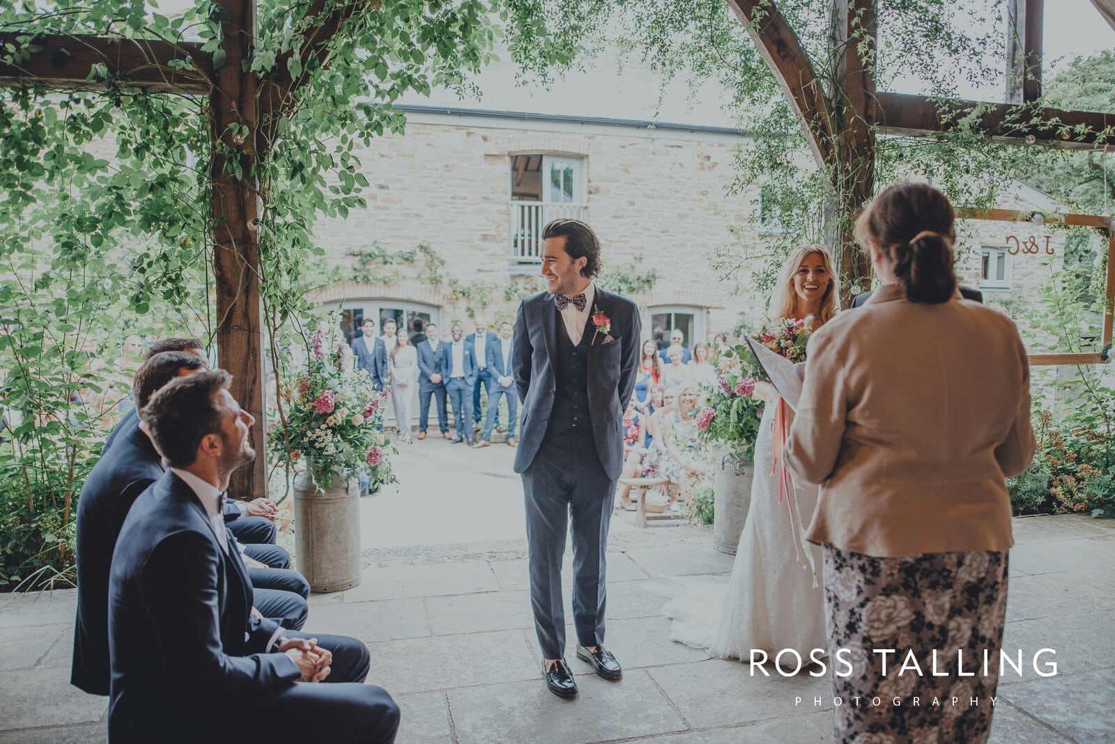 jack-caros-nancarrow-farm-wedding-photography_0098