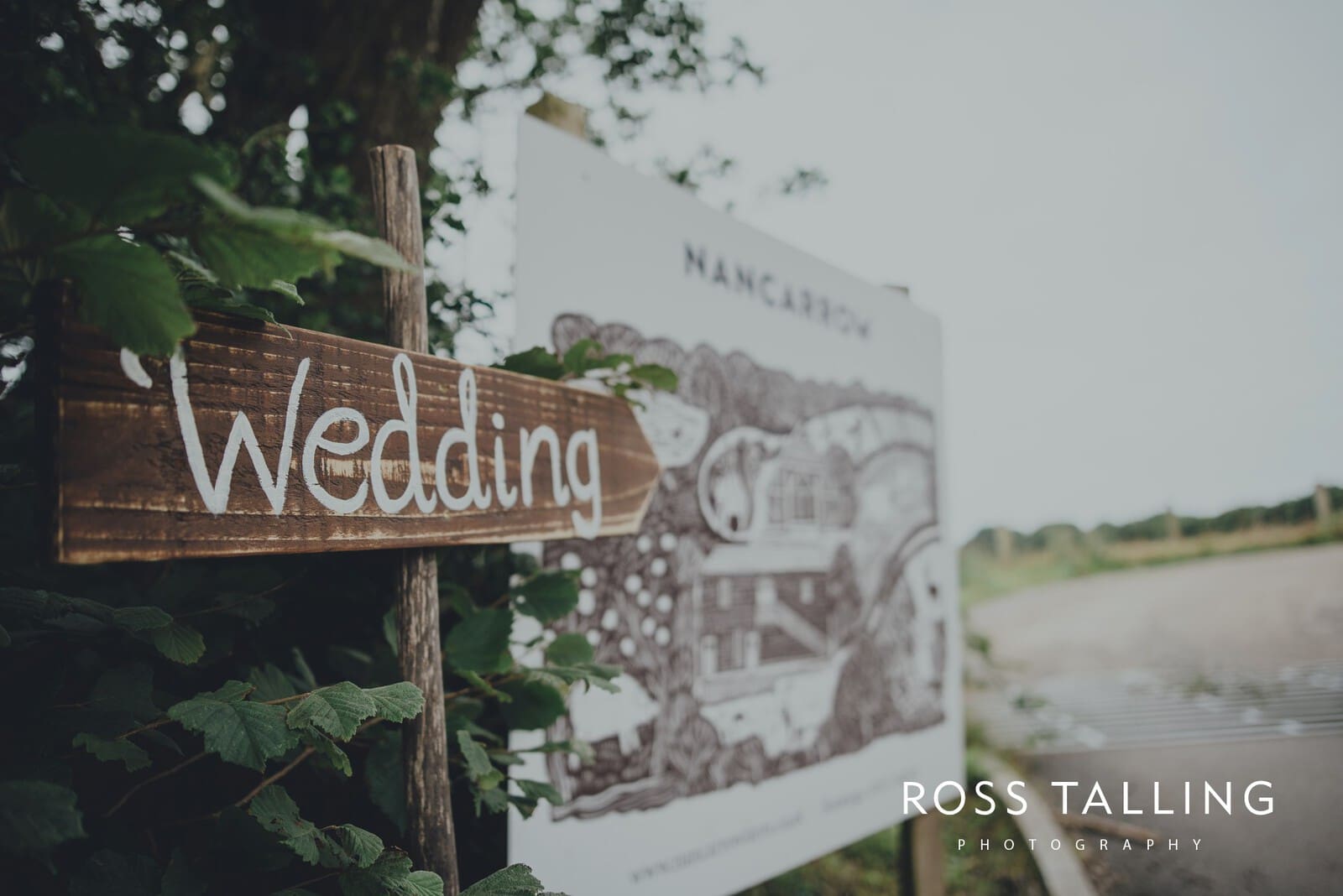 jack-caros-nancarrow-farm-wedding-photography_0000